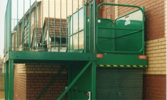 Bin lift or goods lifting platform