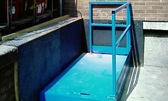 Roll cage and wheelie bin or refuse lift